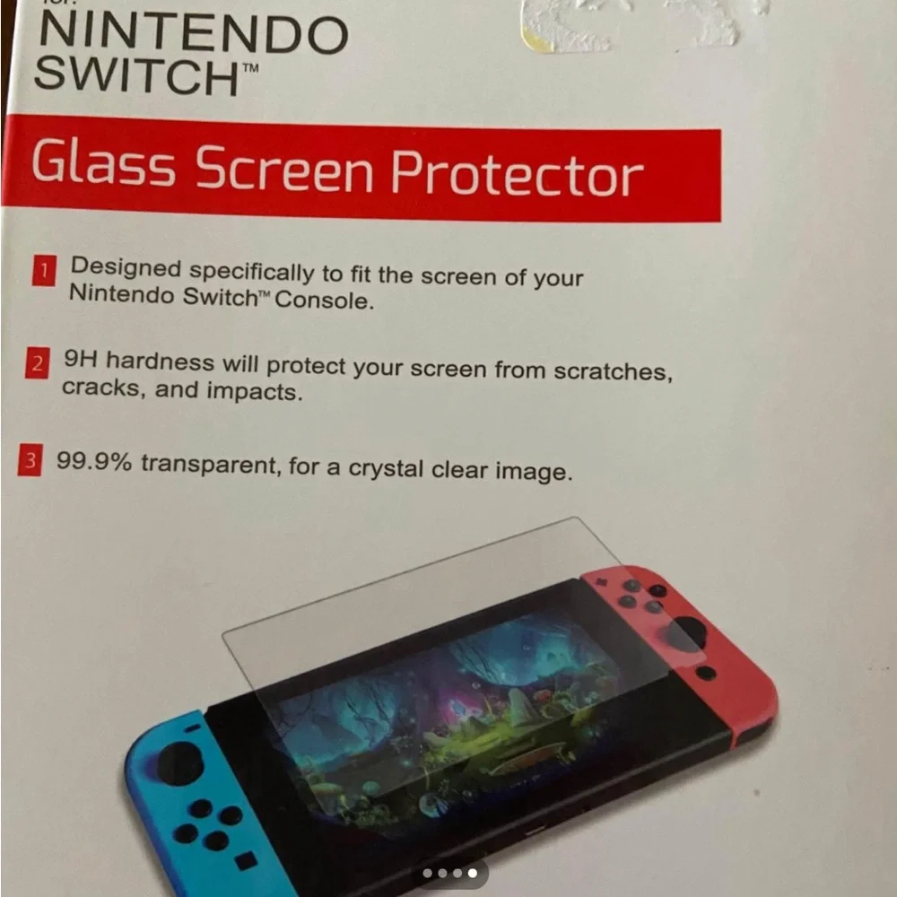 New, Nintendo Switch Carrying Case and Glass Screen Protector